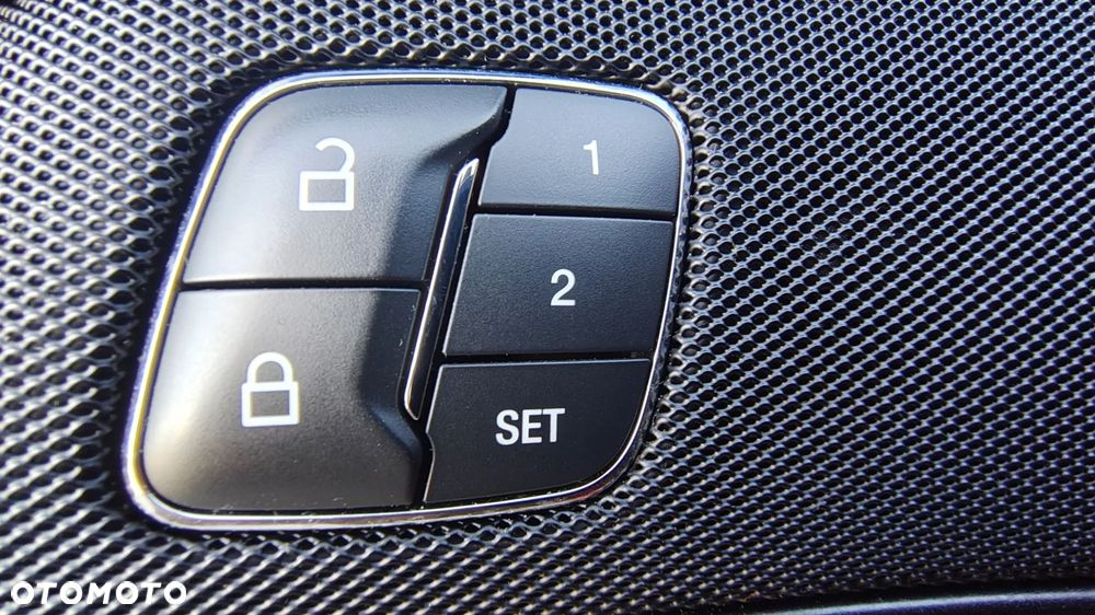 Ford Fusion 2.0 EcoBoost Titanium - 24