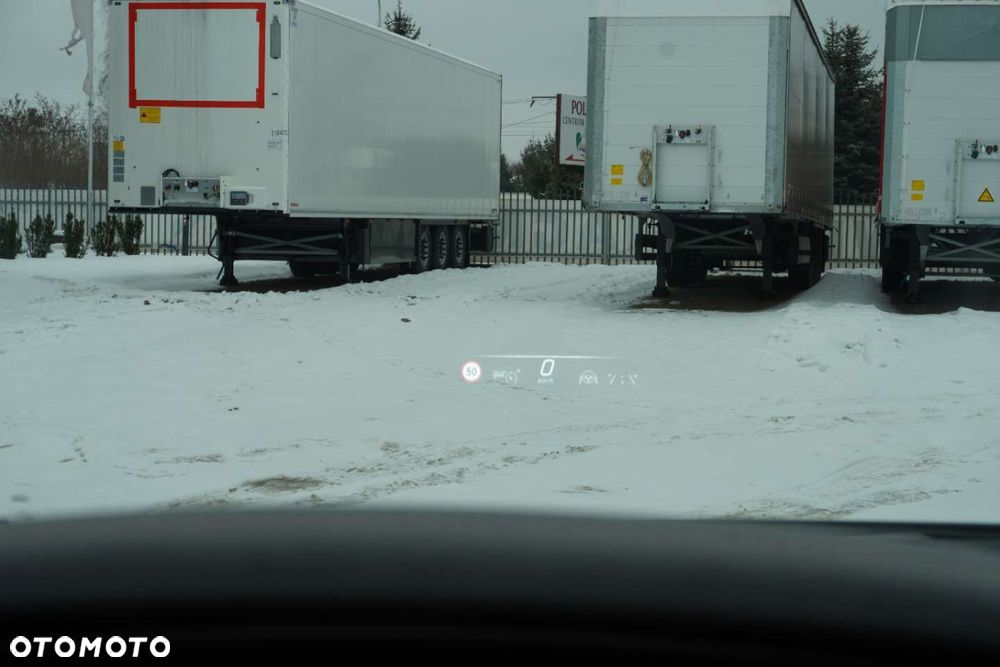 Mercedes-Benz EQS - 12