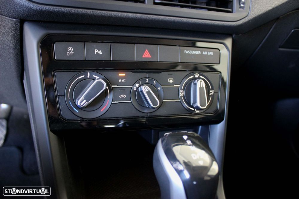 VW T-Cross 1.0 TSI Life DSG - 30