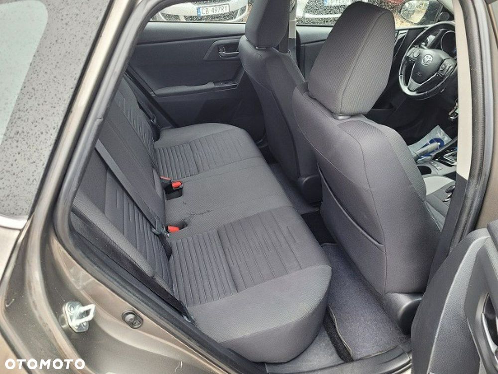 Toyota Auris - 17