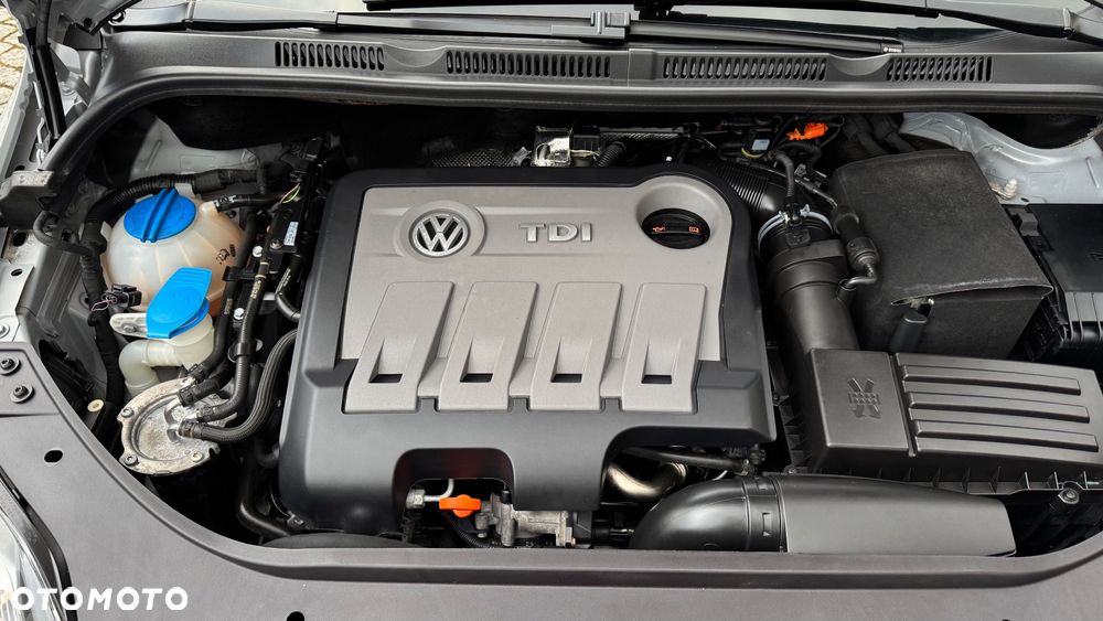 Volkswagen Golf Plus 2.0 TDI DPF MATCH - 29