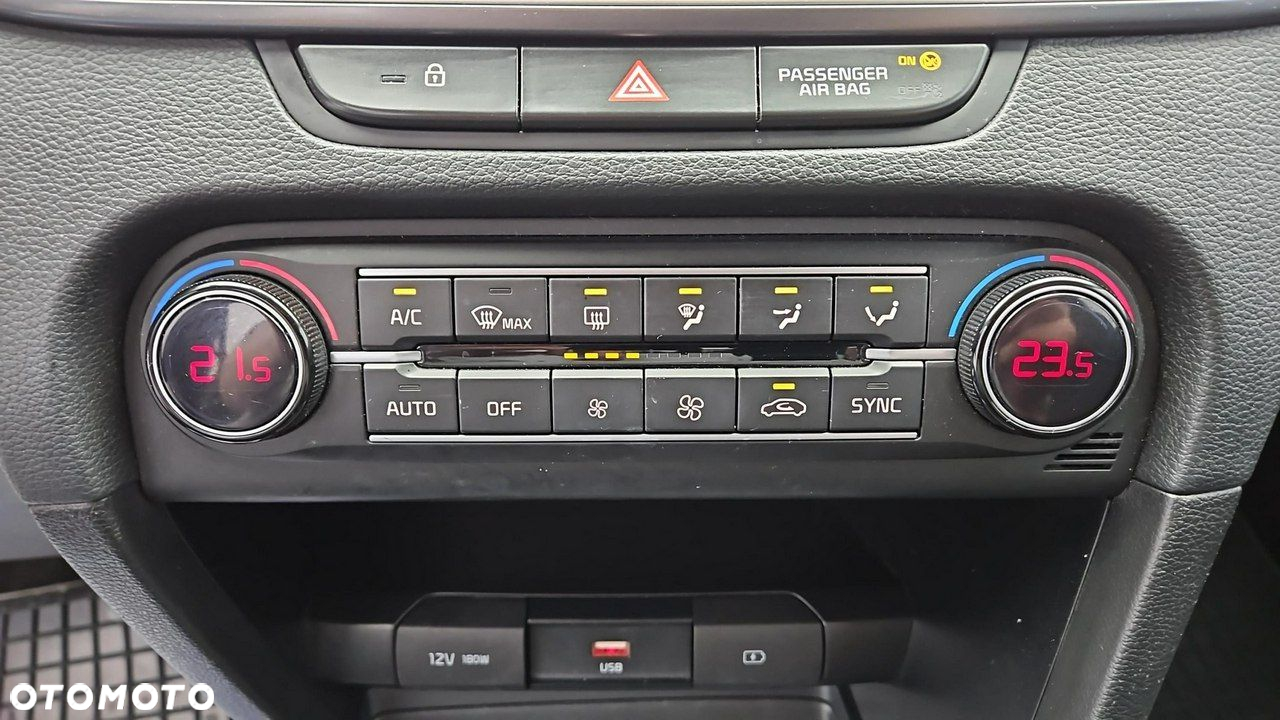 Kia Ceed 1.5 T-GDI M - 19