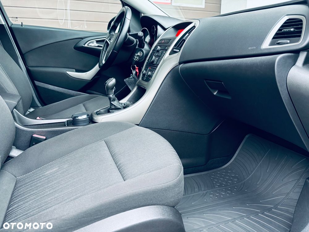 Opel Astra - 20