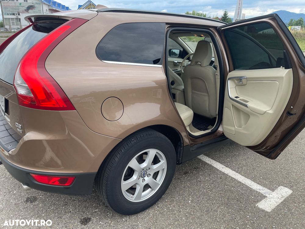 Volvo XC 60 D3 AWD Momentum - 5