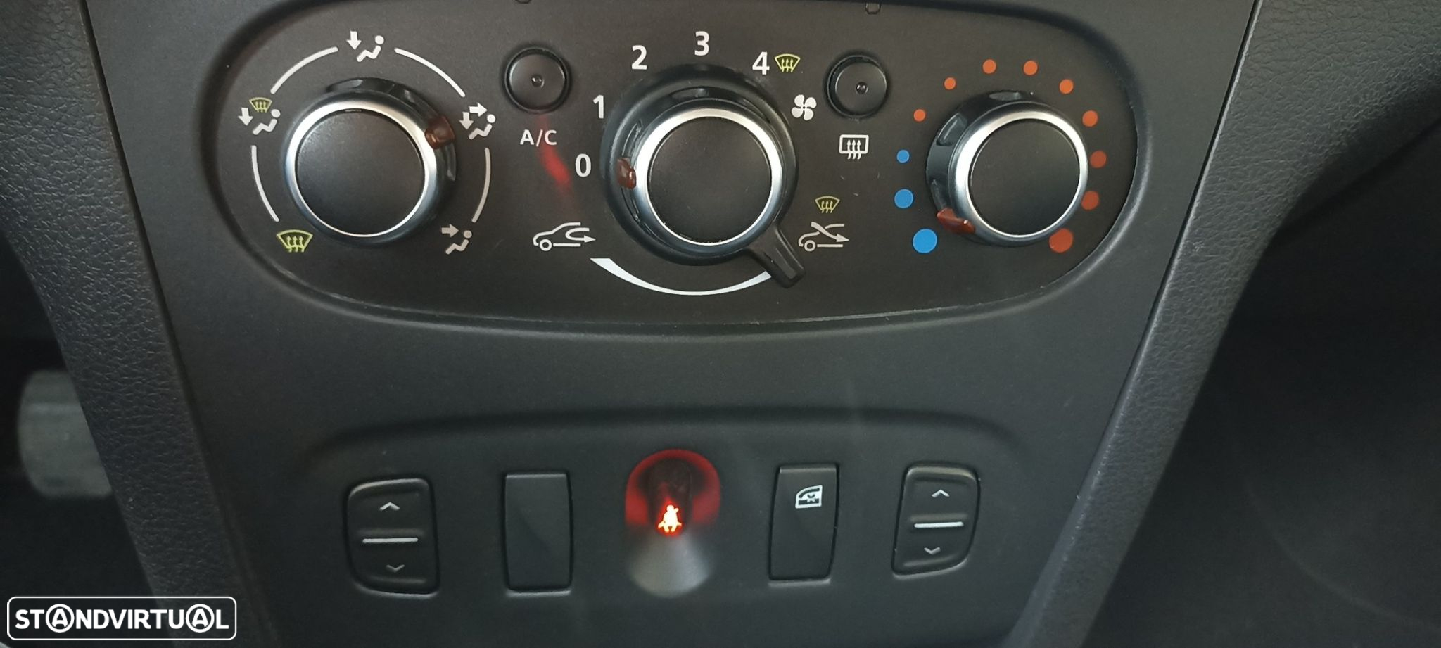 Dacia Logan MCV 0.9 TCe Comfort Bi-Fuel - 23