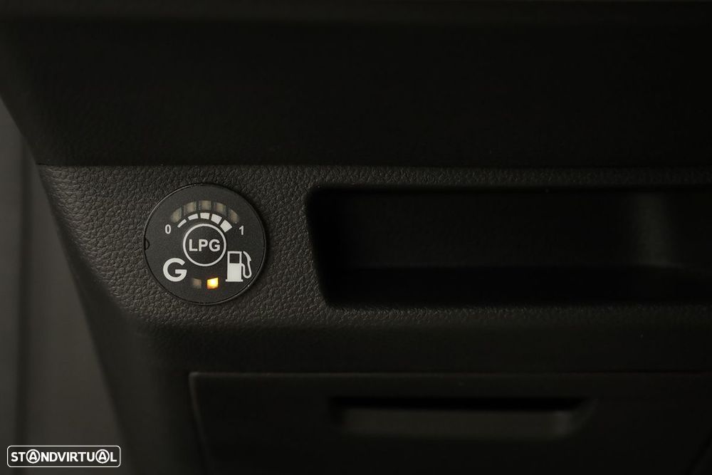 Renault Clio 1.0 TCe Techno Bi-Fuel - 21