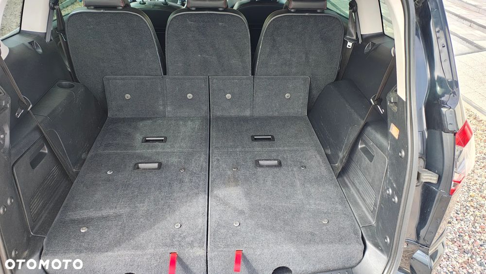 Ford S-Max - 14