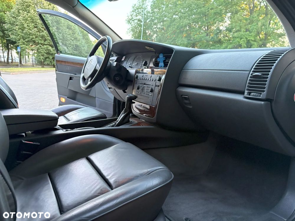 Opel Omega 2.2 Elegance - 19