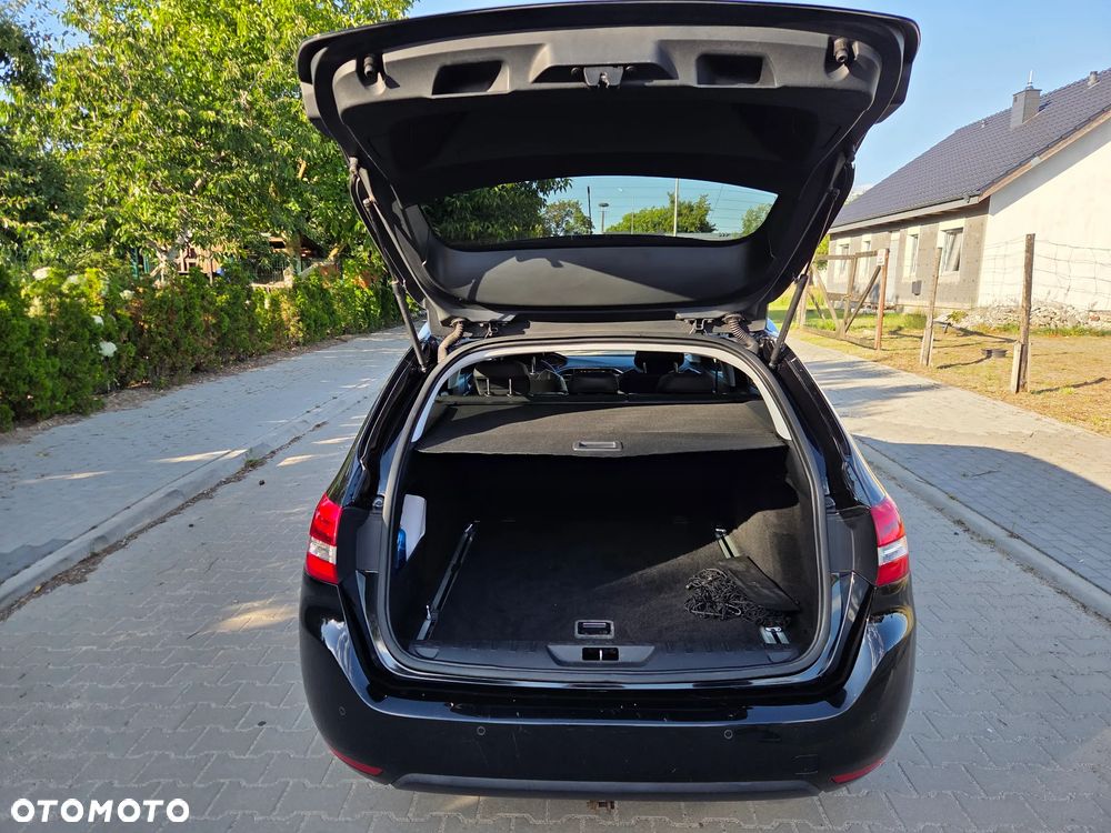 Peugeot 308 BlueHDi 120 EAT6 Stop & Start Allure - 8