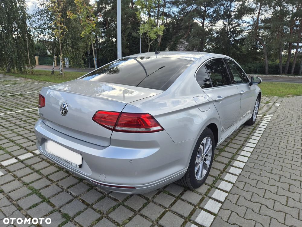 Volkswagen Passat 2.0 TDI SCR Comfortline DSG - 6