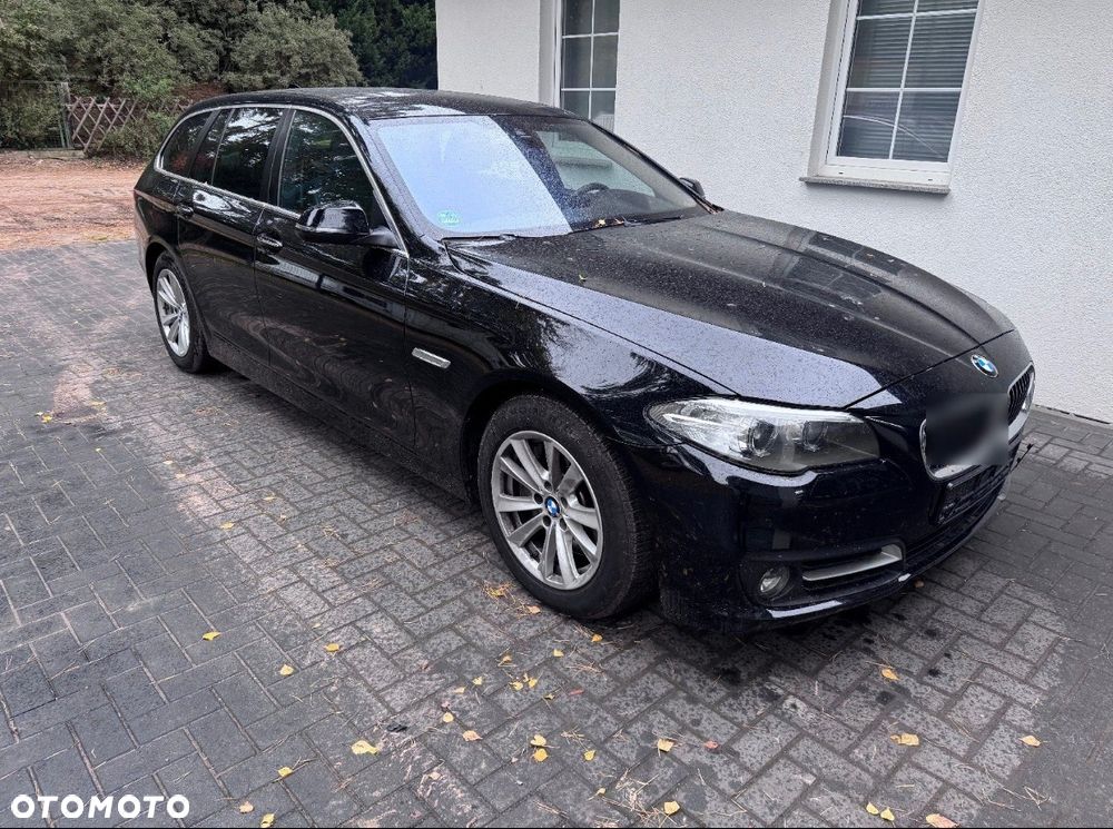 BMW Seria 5 525d Touring Modern Line - 1