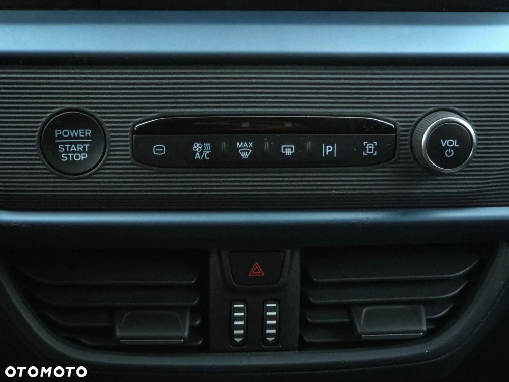 Ford Tourneo Courier 1.0 EcoBoost Active - 25