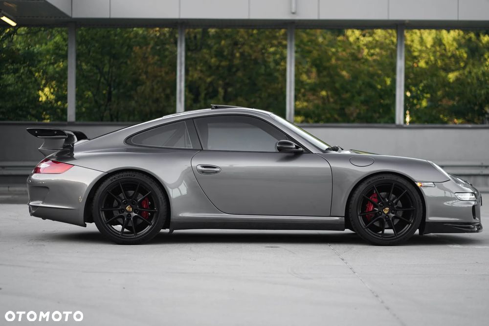 Porsche 911 Carrera 4 S - 2