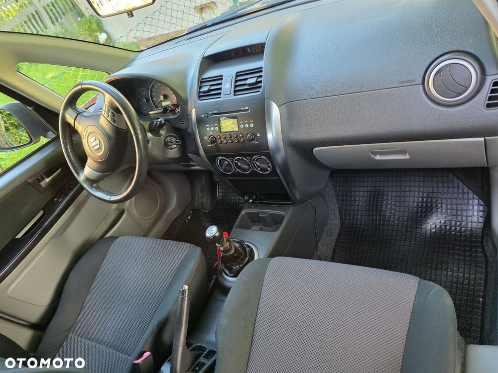 Suzuki SX4 - 12