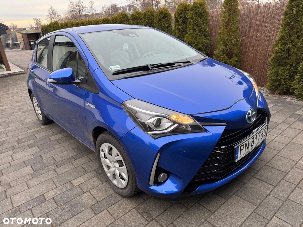 Toyota Yaris Hybrid 100 Life - 4