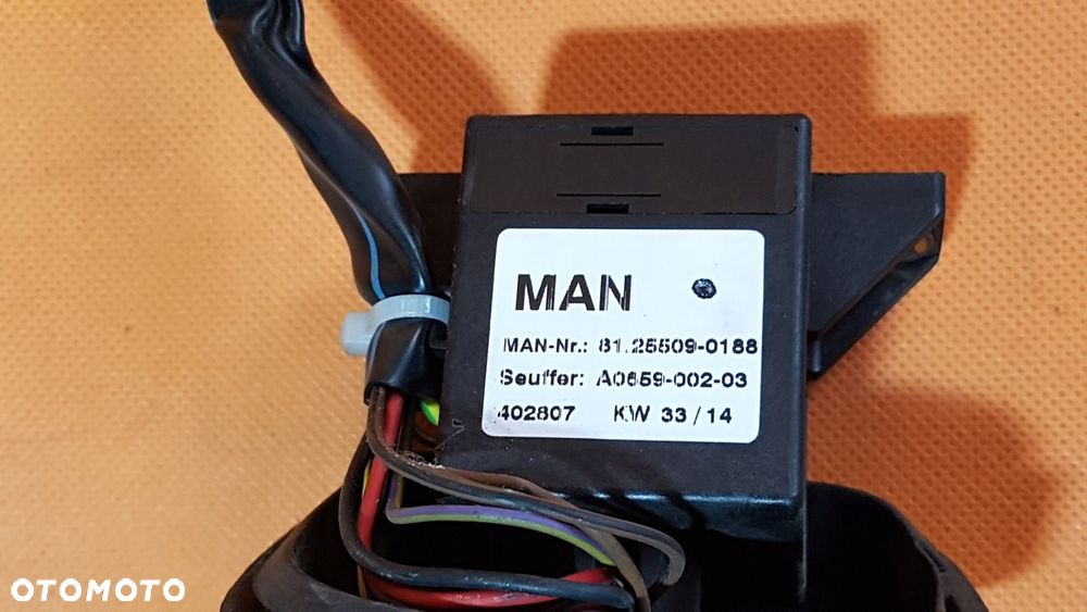 PRZEŁĄCZNIK MANETKA KIERUNKOWSKAZÓW MAN TGX TGS EURO 6 81255090188 - 3