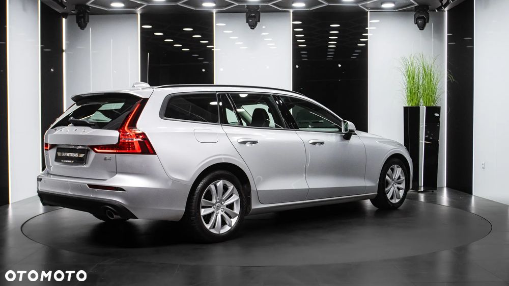 Volvo V60 B4 D Momentum Pro - 7