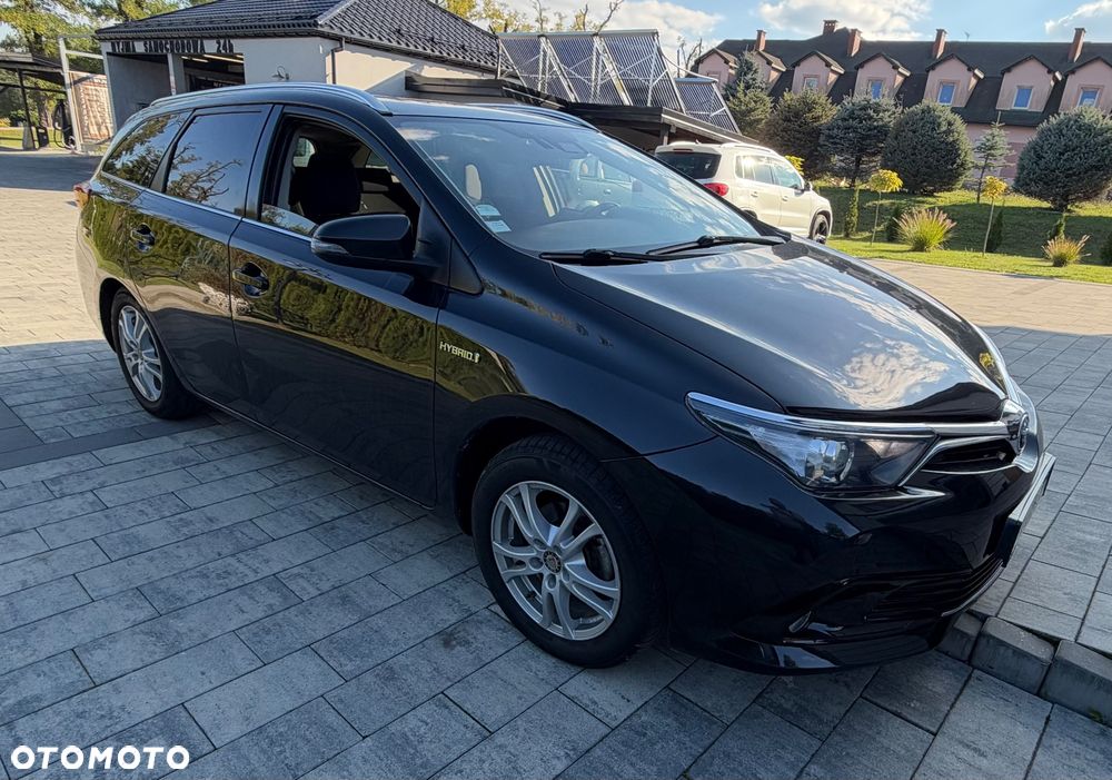 Toyota Auris 2018 photo 3