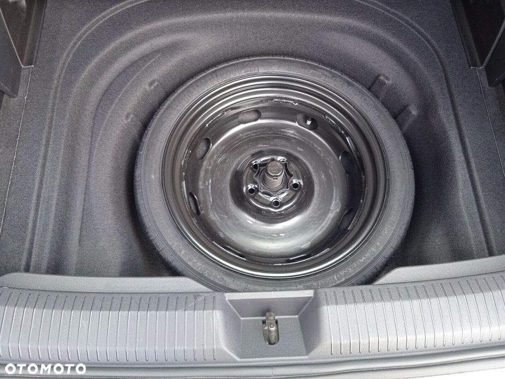 Volkswagen Golf - 17