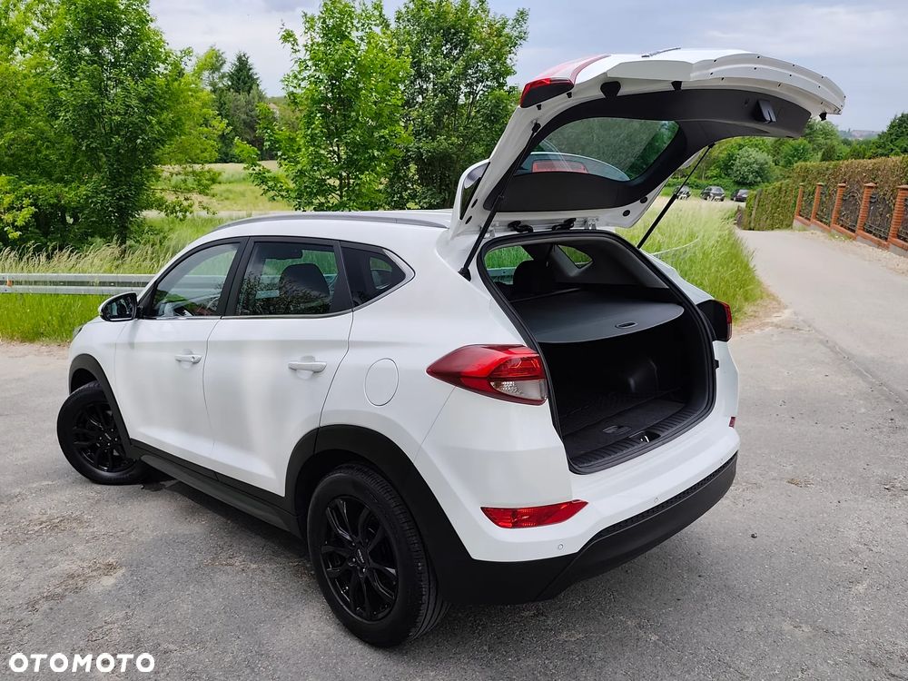 Hyundai Tucson blue 1.7 CRDi 2WD Passion - 14