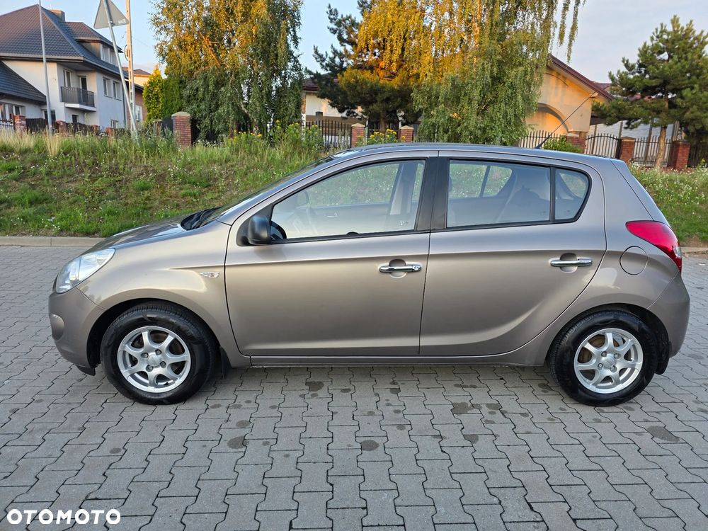 Hyundai i20 - 8