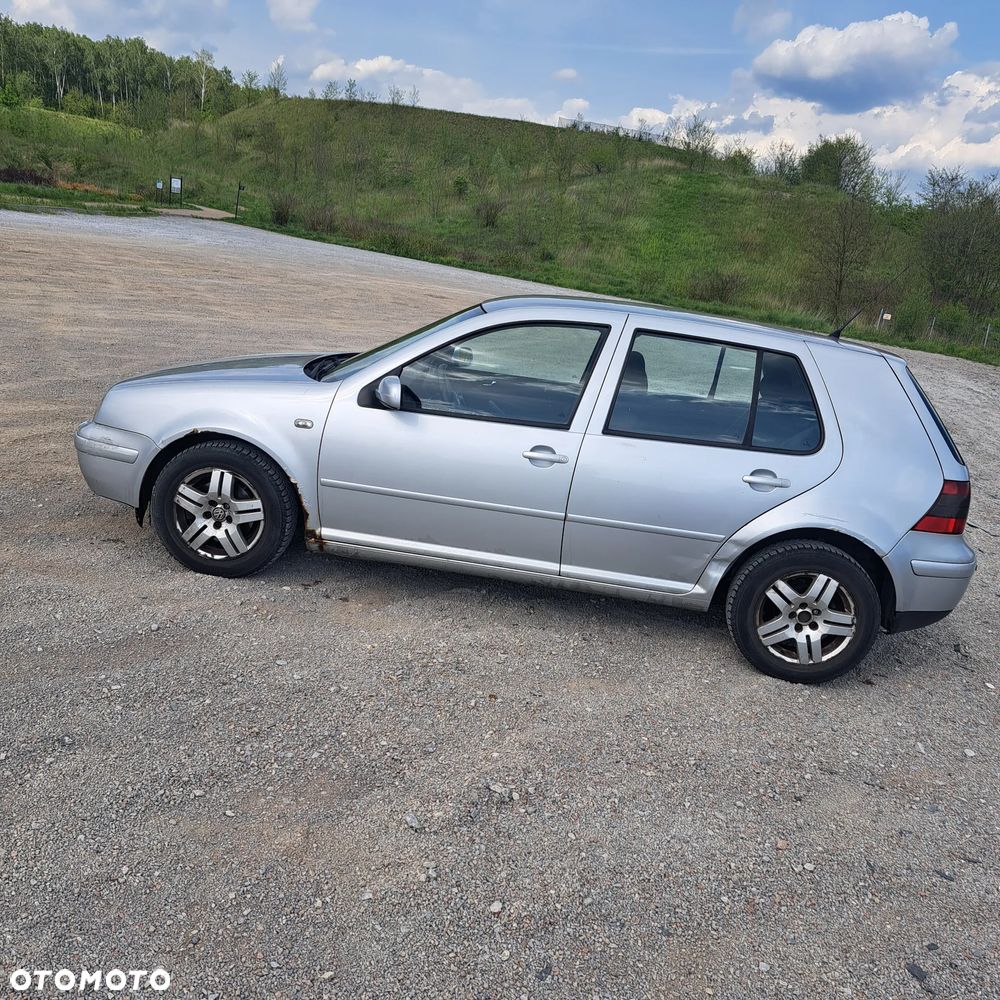 Volkswagen Golf - 3