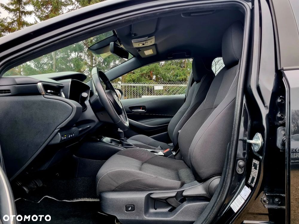 Toyota Corolla 1.8 Hybrid Executive - 11