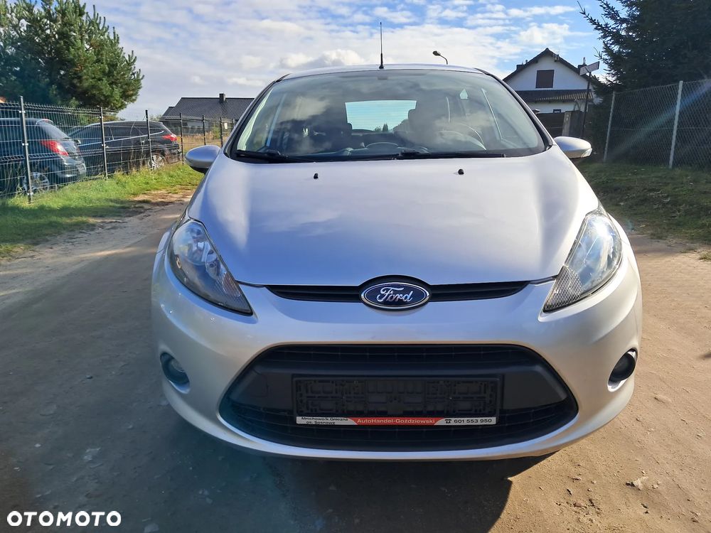 Ford Fiesta 1.25 Champions Edition - 11