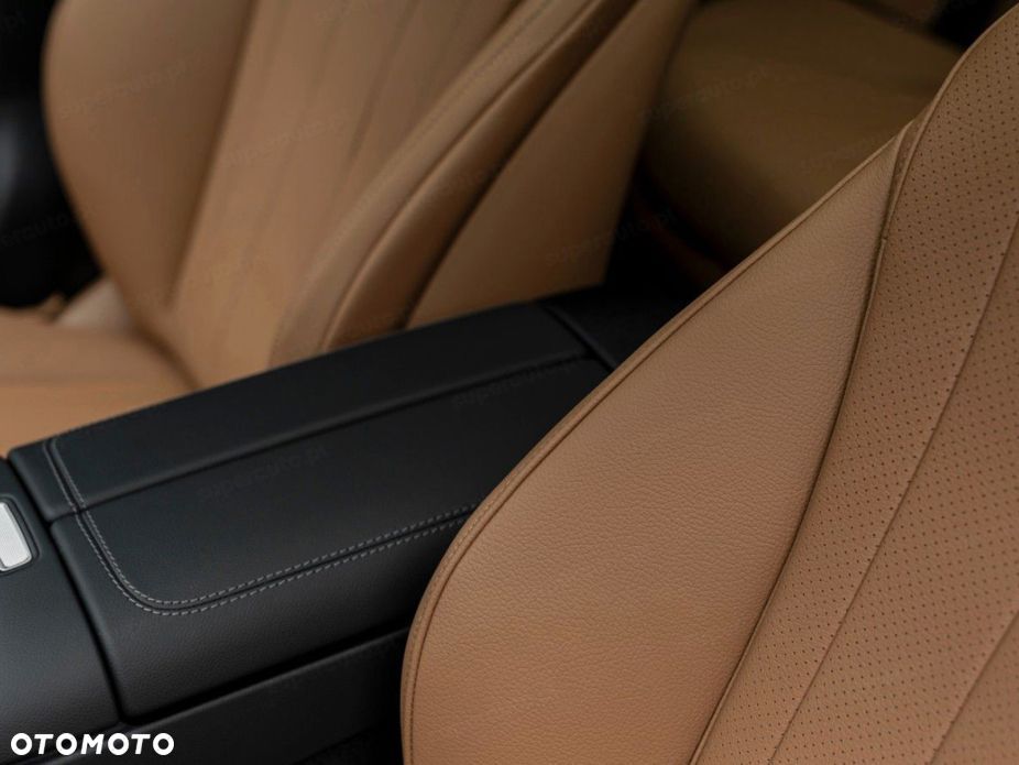 Mercedes-Benz Klasa E 220 d mHEV 4-Matic AMG 9G-Tronic - 10