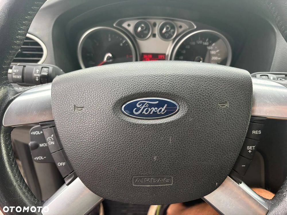 Ford Focus 1.6 TDCi Trend - 12