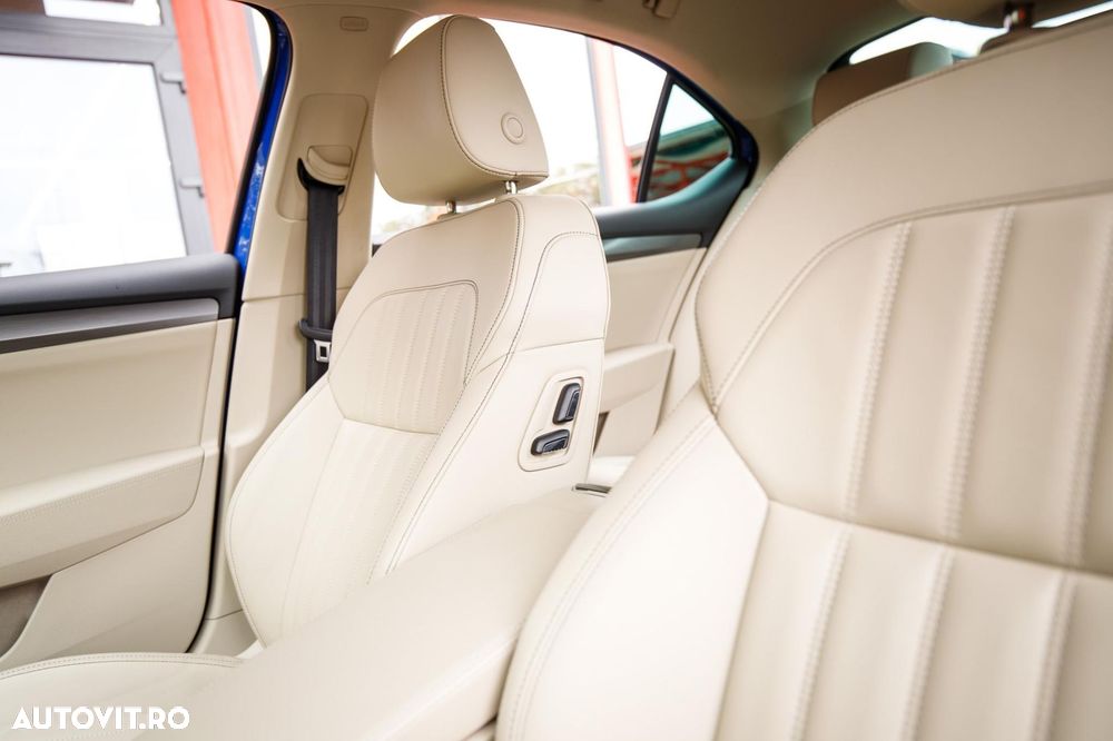 Skoda Superb 2.0 TDI DSG Sportline - 15