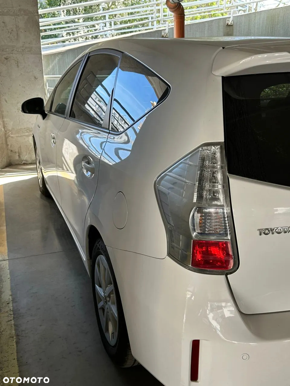 Toyota Prius+ - 10