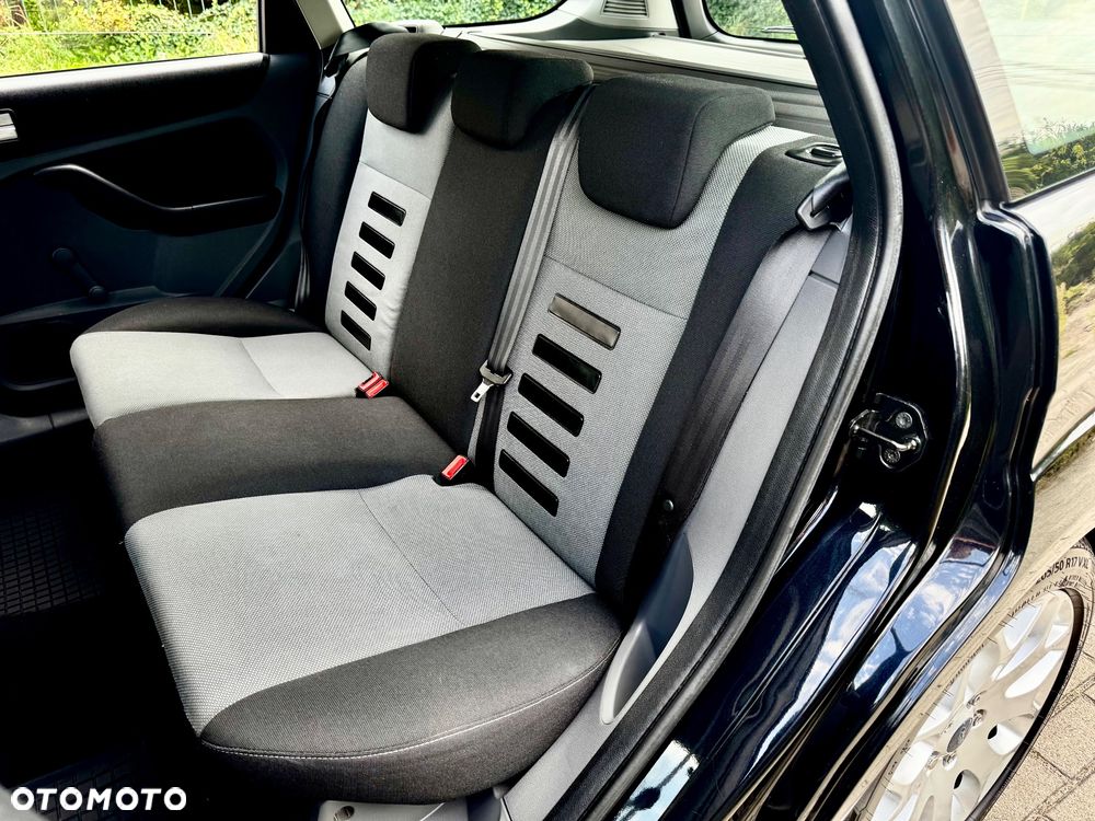 Ford Focus 1.8 Titanium - 31