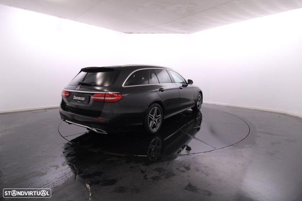 Mercedes-Benz E 300 de AMG Line - 8