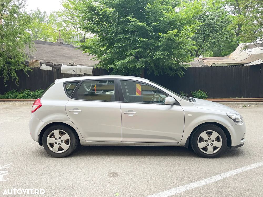 Kia Ceed 1.6 GSL Best - 4