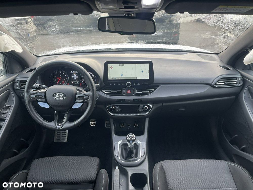 Hyundai i30 N 2.0 T-GDI - 11