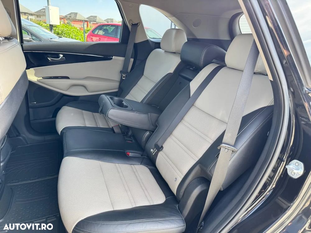 Kia Sorento 2.2 CRDi AWD Aut. Vision - 25