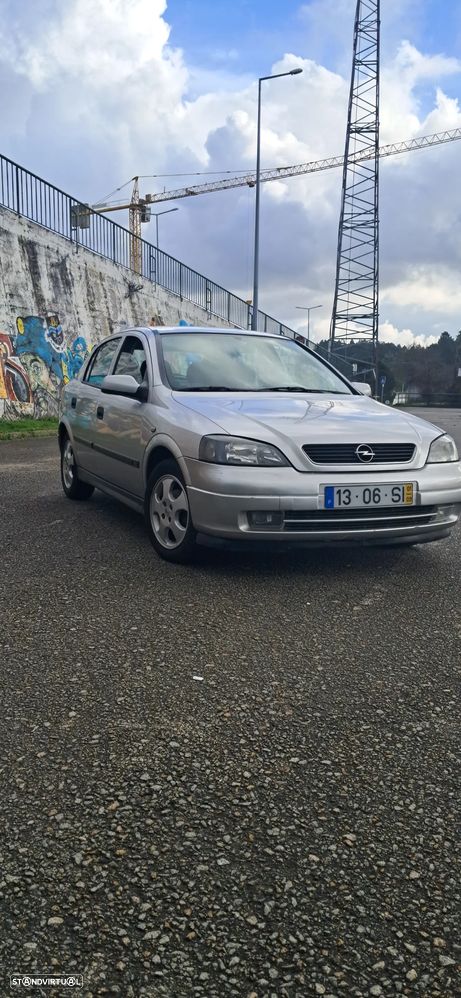 Opel Astra 1.4 Elegance - 1