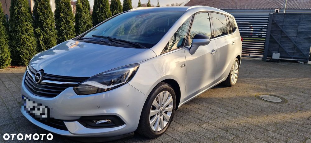 Opel Zafira - 1