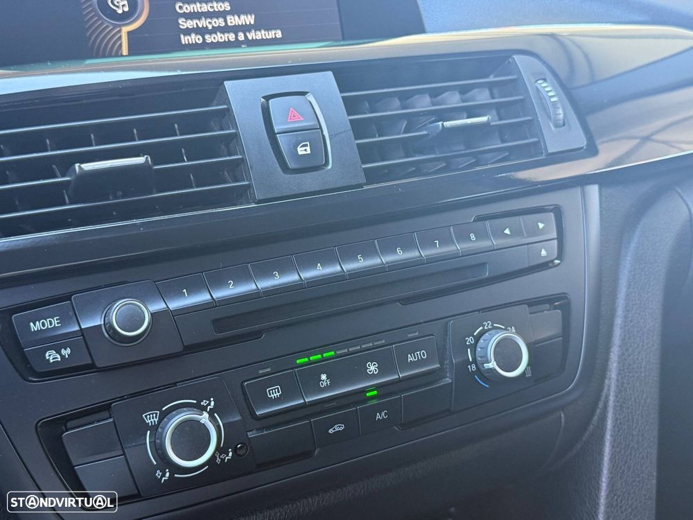 BMW 320 d EfficientDynamics Line Sport - 60