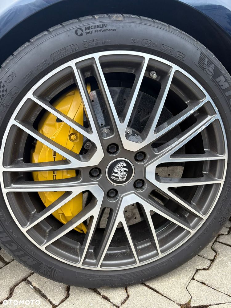 Porsche Panamera Turbo S - 15