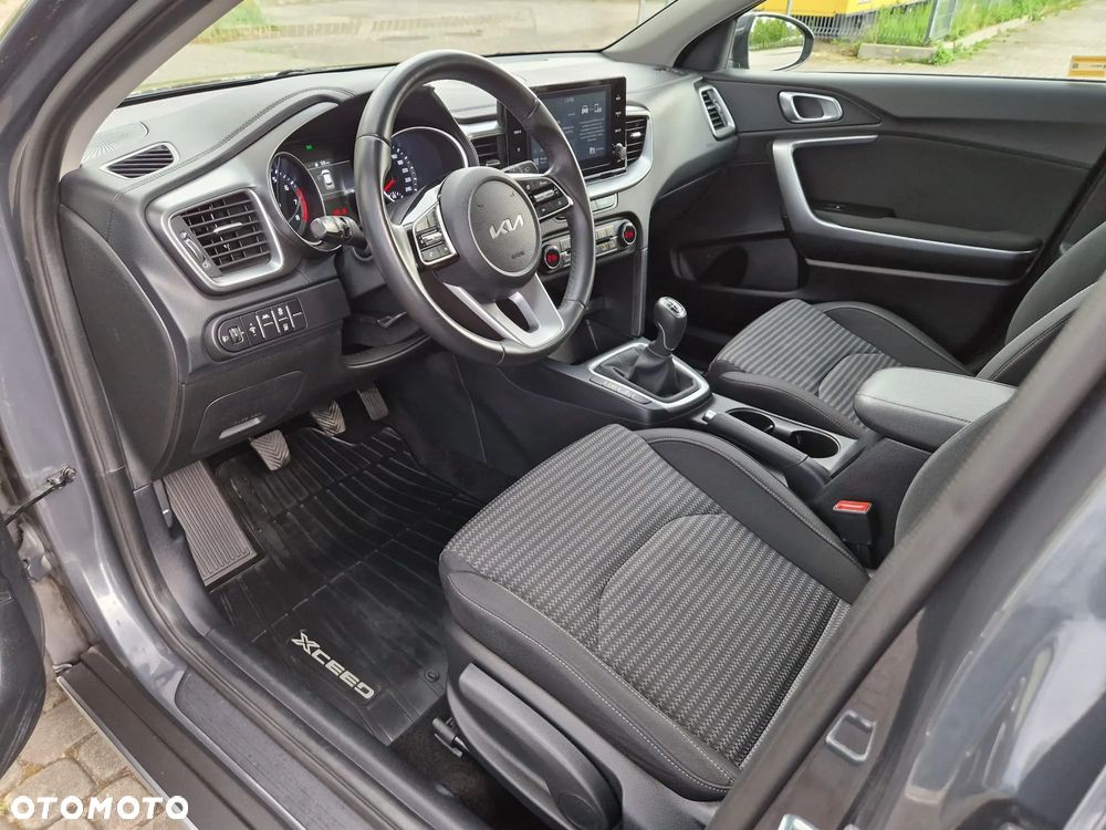 Kia XCeed 1.5 T-GDI M - 18