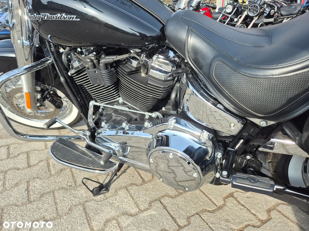 Harley-Davidson Softail Deluxe - 18