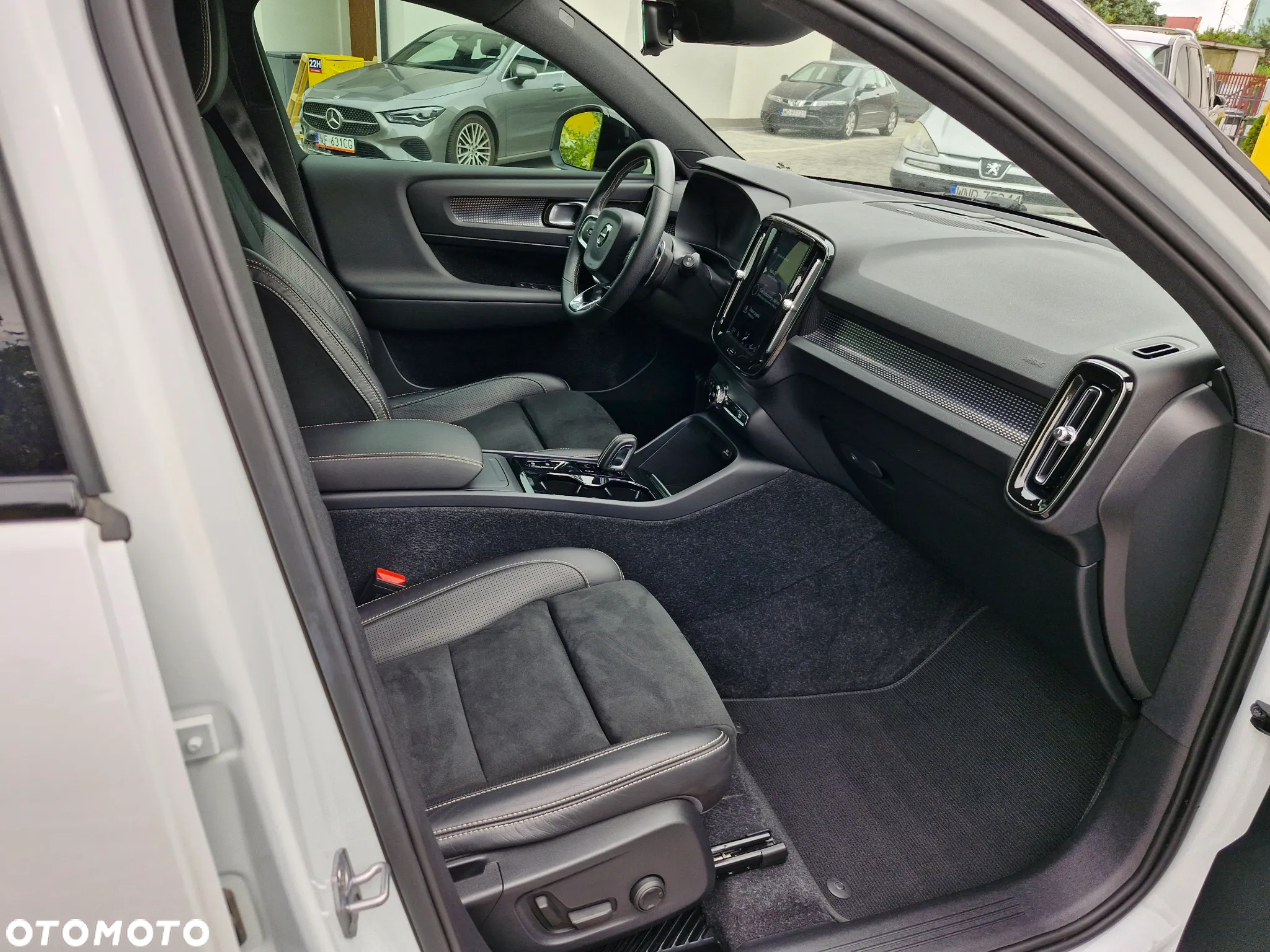 Volvo XC 40 T5 AWD R-Design - 22