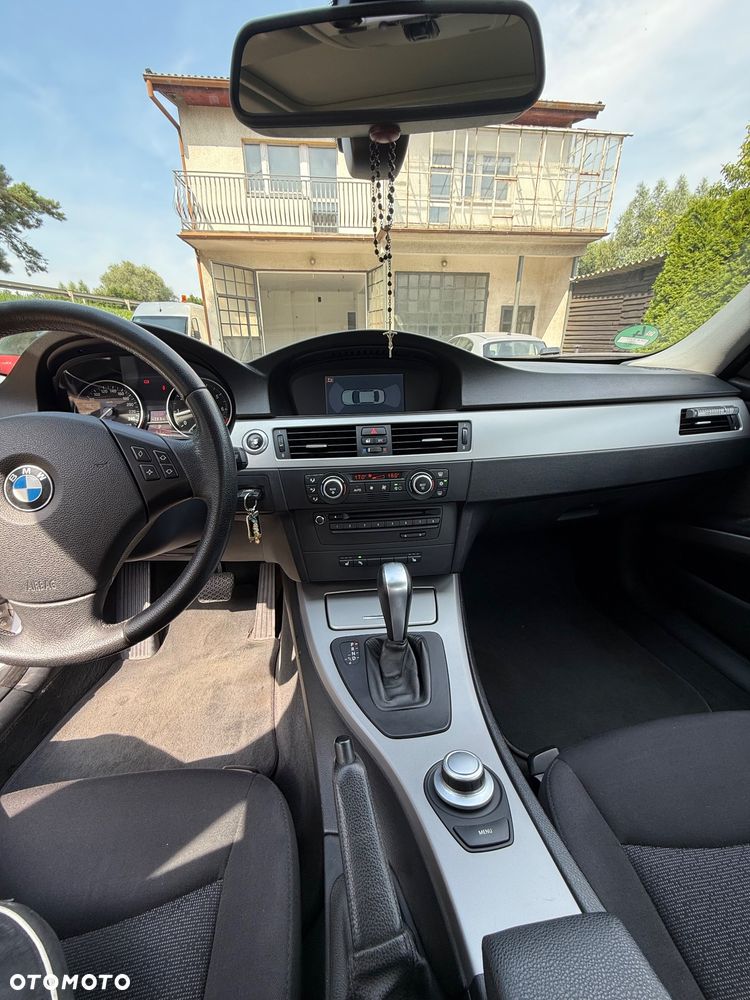 BMW Seria 3 318i - 18
