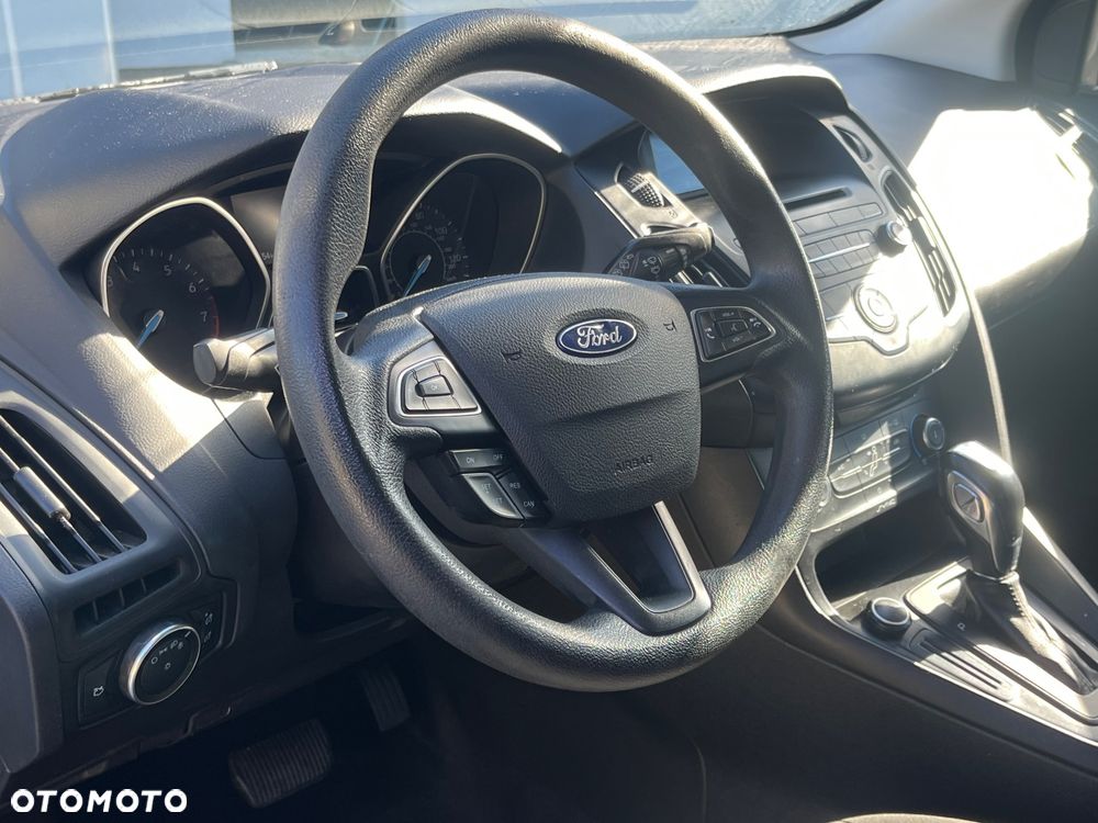 Ford Focus - 25