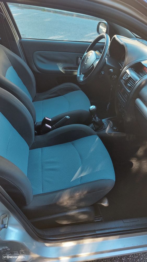 Renault Clio 1.2 SE Storia Confort - 9