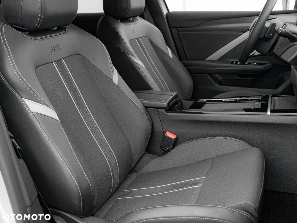 Opel Astra VI 1.2 T GS S&S - 32