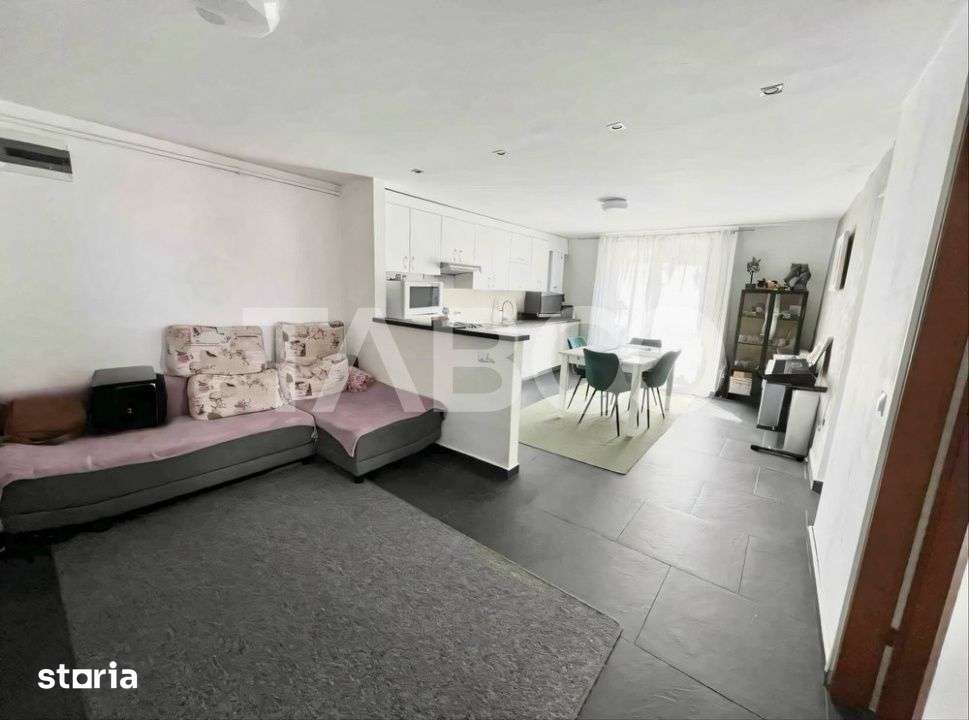 Apartament cu 3 camere de vanzare Gheorgheni — fotografia 1
