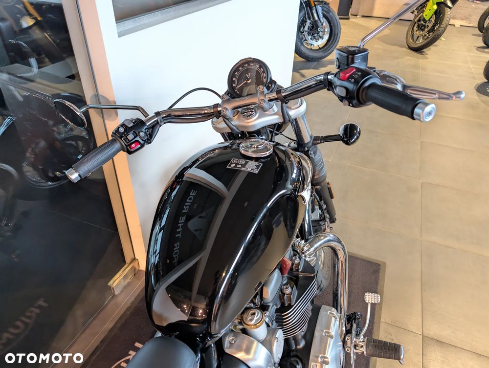 Triumph Speedmaster - 5